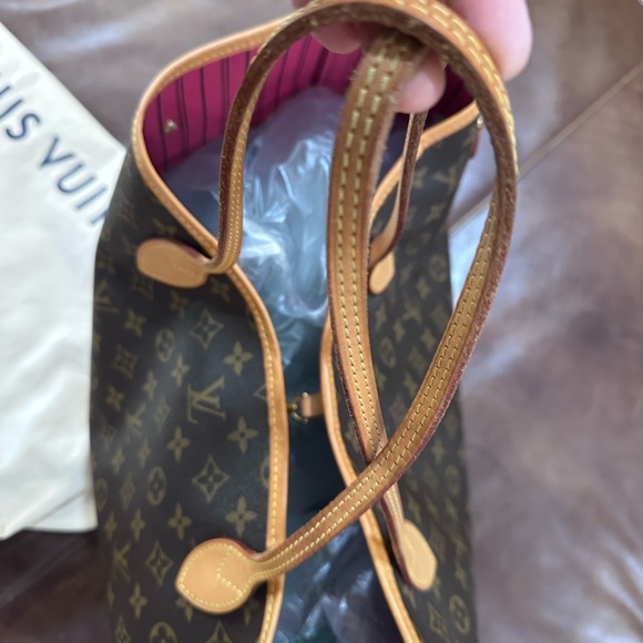 Louis Vuitton Neverfull GM with pivoine interior - Picture 5 of 15